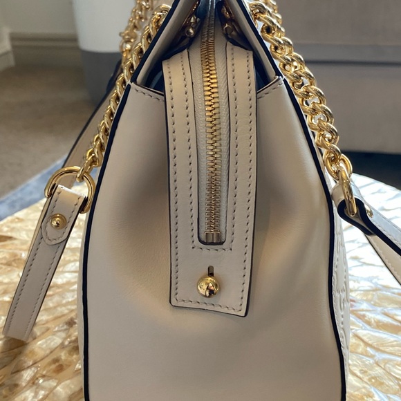 GUCCI medium tote shoulder bag. Condition: 8/10 - Picture 8 of 13